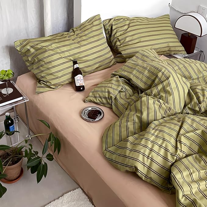 mixinni Vintage Mid-Century Striped Comforter Set King - 3 Pieces 1 Fluffy Comforter&2 Pillowcases, Olive Green & Dark Brown Retro Striped Bed Set, All Season Lightweight & Breathable-King Size