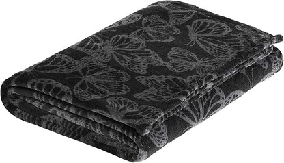 Betsey Johnson - Comforter Set, Soft Bedding with Matching Shams, Bonus Throw Included, Chic Solid Room Decor (Signature Hotel Black, Full/Queen)