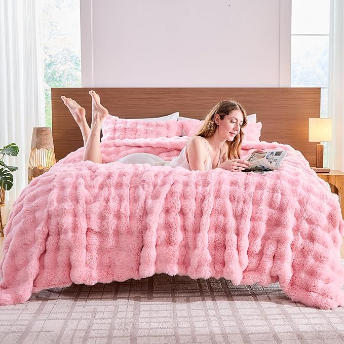 Lotus Karen Faux Fur Full Comforter Set, Pink Fluffy Big Bubble Faux Rabbit Fur Winter Comforter Sets, Warm Cozy Fuzzy Bed Set 3 Pieces, 1 Comforter and 2 Pillowcases