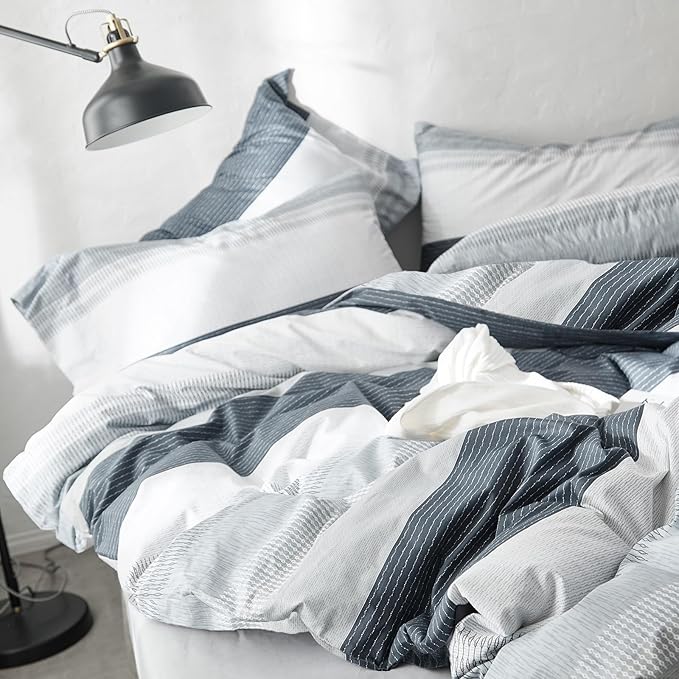 mixinni Gray Striped Comforter King Size Modern Geometric Comforter Set for Boys Men, 1 Geometric Comforter and 2 Pillow Shams, All Season-King Size