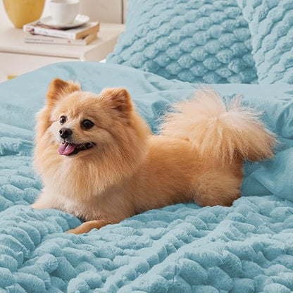 BEDELITE Fluffy Twin Comforter Set - Dusty Blue Fleece Soft Comforter for Twin Size Bed, Luxury Warm Bedding Set for Winter, Fuzzy Bed Set 2 Pieces (1 Comforter, 1 Pillowcase)