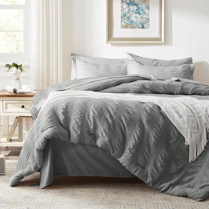 Zzlpp Queen Comforter Set 7 Pieces, Grey Seersucker Bed in a Bag with Comforter, Pillow Shams, Pillowcases, Flat Sheet, Fitted Sheet