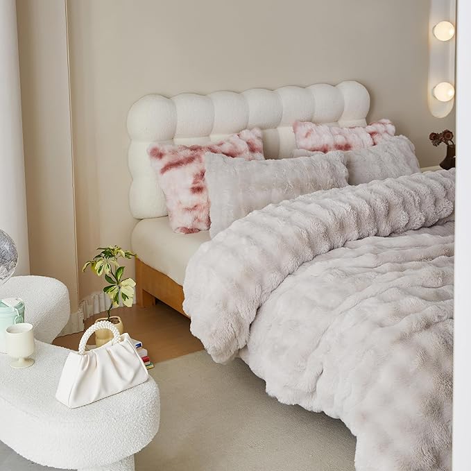 Simple&Opulence Fluffy Faux Fur Comforter Set, Plush Fuzzy Minky Bedding Set 3 Pieces Warm Soft Comforter Bedding Set for Winter - 1 Shaggy Comforter with 2 Pillow Shams (King, Oatmeal)
