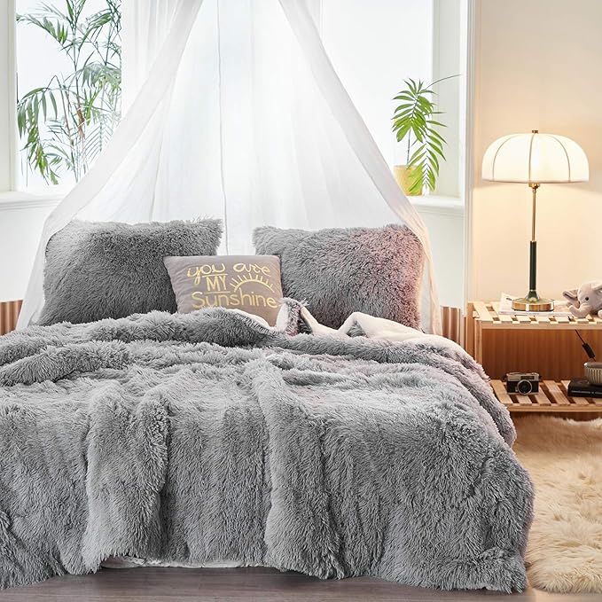 Joyreap 3-Piece Plush Shaggy Comforter Set, Full/Queen Size Luxury Faux Fur Sherpa Reversible Bedding Comforter Set, Ultra Cozy Warm Fluffy Bedding Set for Winter (Light Gray, 88x88 inches)