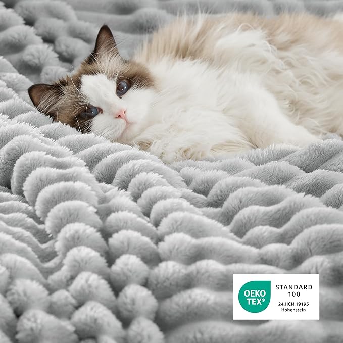Bedsure Sherpa Blanket Queen Size for Bed - Super Soft, Cozy Fleece Thick Warm Blanket for Winter, GentleSoft Home Room Decor, Grey, 90x90 Inches