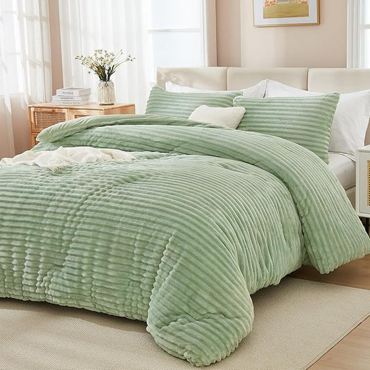 Andency Fluffy Comforter Set King, Super Soft Faux Fur Sage Green Comforter King Size Warm, Winter Warm Fleece Bedding Set, Plush Fuzzy Bed Set 3 Pieces (1 Shaggy Comforter, 2 Pillowcases)