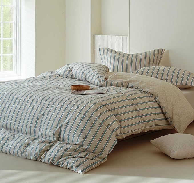 Queen Size Comforter Set, Soft Prewashed Bedding for All Seasons, 3 Pieces Bedding, 1 Lightweight Comforter (90"x90") and 2 Pillowcases (20"x26")
