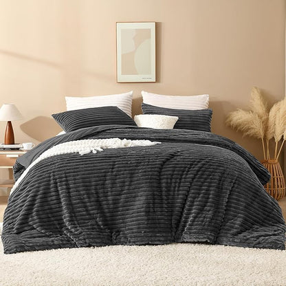 Andency Fleece Queen Comforter Set, 3 Pieces Dark Grey Comforter Set for Queen Size Bed, Soft Warm Fluffy Fuzzy Dark Gray Bedding Set for Winter (1 Comforter & 2 Pillowcases)