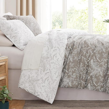 Southshore Fine Living, Inc. King Size Comforter Set, Down Alternative Floral Comforter with Matching Pillow Shams, Reversible Bedding Sets, Fits Cal King, Winter Brush Warm Sand/White