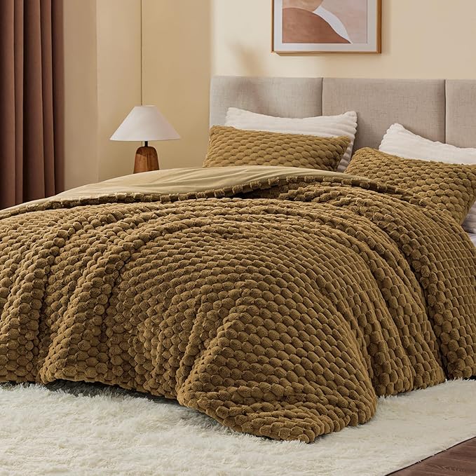 BEDELITE Fluffy Queen Comforter Set - Brown Fleece Soft Comforter for Queen Size Bed, Luxury Warm Bedding Set for Winter, Fuzzy Bed Set 3 Pieces (1 Comforter, 2 Pillowcases)