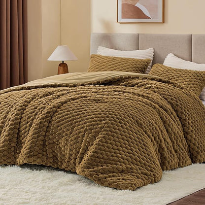 BEDELITE Fluffy Queen Comforter Set - Brown Fleece Soft Comforter for Queen Size Bed, Luxury Warm Bedding Set for Winter, Fuzzy Bed Set 3 Pieces (1 Comforter, 2 Pillowcases)