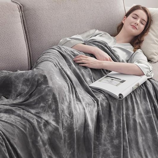 Guohaoi Cooling Blanket for HotSleepers - Arc-Chill Q-Max >0.5 Cool Fiber, 100% Oeko-Tex Certified, Summer Lightweight Throw Blanket, Absorbs Heat to Keep Body Cool for Night Sweats(90x108 Grey)