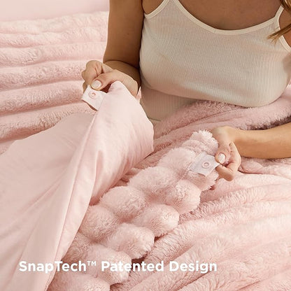 Bedsure Gentlesoft™ 2-in-1 Full Comforter Set and Detachable Fluffy Blanket, Pink Bedding Set for All Season Use, SnapTech Design for Space Saving (Includes 2 Pillow Shams, 2 Pillowcases)