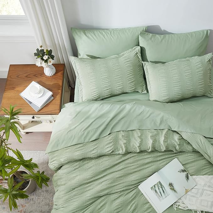 Zzlpp King Comforter Set 7 Pieces, Sage Green Seersucker Bed in a Bag with Comforter and Sheets, All Season Bedding Sets with 1 Comforter, 2 Pillow Shams, 2 Pillowcases, 1 Flat Sheet