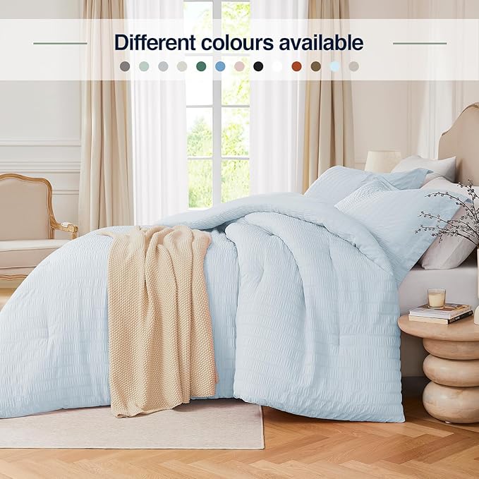 SkyBlue Oversized Queen Comforter Set - 3 Pieces Seersucker Lightweight Bedding Comforter Sets (1 Soft Fluffy Comforter & 2 Pillowcases) - All Seasons Cozy Modern Bed Sets