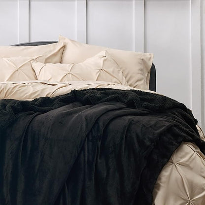 Bedsure GentleSoft Sherpa Fleece Throw Blanket for Couch - Thick and Warm Throw for Women and Men, Soft Fuzzy Plush Throw Blanket for Winter, Non-Heated, Black, 50x60 Inches