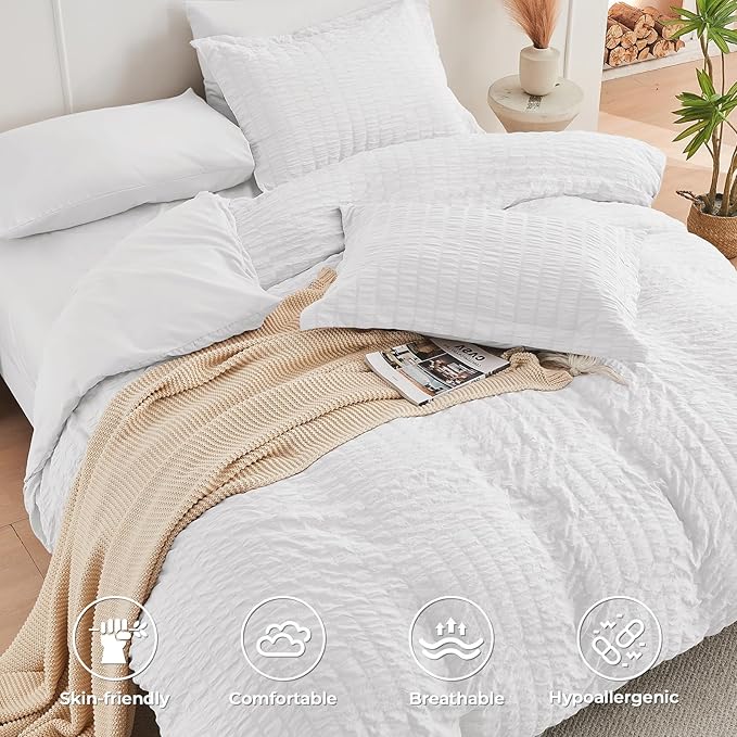 HYMOKEGE White California King Comforter Set Seersucker 7 Pieces, All Season Luxury Bed in a Bag for Bedroom, Bedding Set with Comforters, Sheets, Pillowcases & Shams