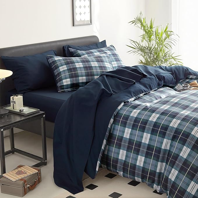 Wake In Cloud - Plaid Comforter Set, Scottish Tartan Check Geometric Modern Pattern Printed, Soft Lightweight Bedding, 3 Pieces, Navy Green, Twin/Twin XL Size