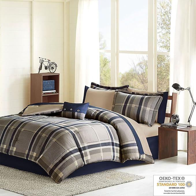 Intelligent Design Robbie 7-Piece Twin Comforter Set – Lightweight All-Season Plaid Bedding, Navy/Tan, Cozy Bed-in-a-Bag with Matching Shams & Decorative Pillow, Modern Casual Style