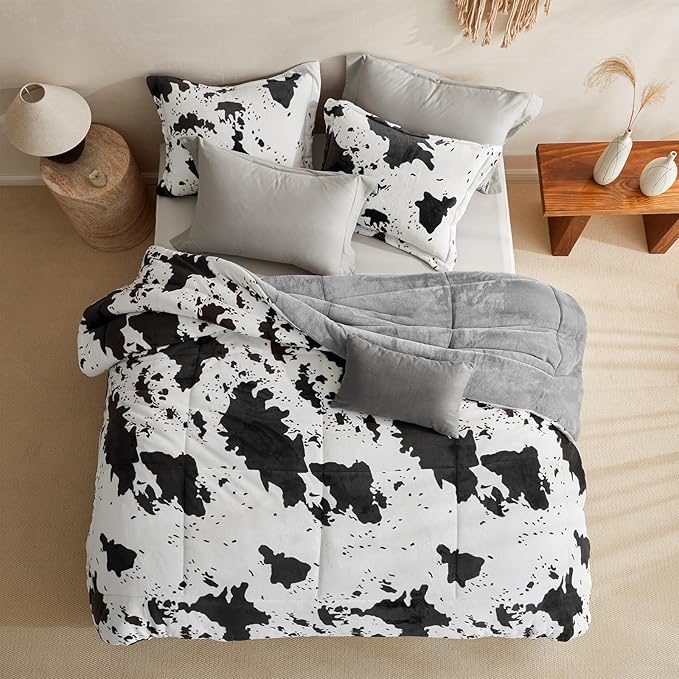 Petrichor Velvet Flannel King Comforter Set-Cow Print Western Style Blanket,Luxury Fuzzy Heavy Bedding Set, 3 Pieces Plush Winter Bed Set with Comforter (90"x104") & 2 Pillow Shams (20"x36"