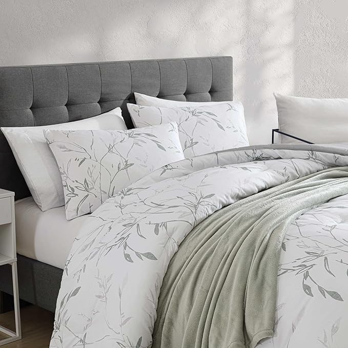 Kenneth Cole - Comforter Set, Super Soft Bedding with Matching Shams & Bonus Throw Blanket, Luxurious Home Decor (Ink Wash Vine Green, Queen)