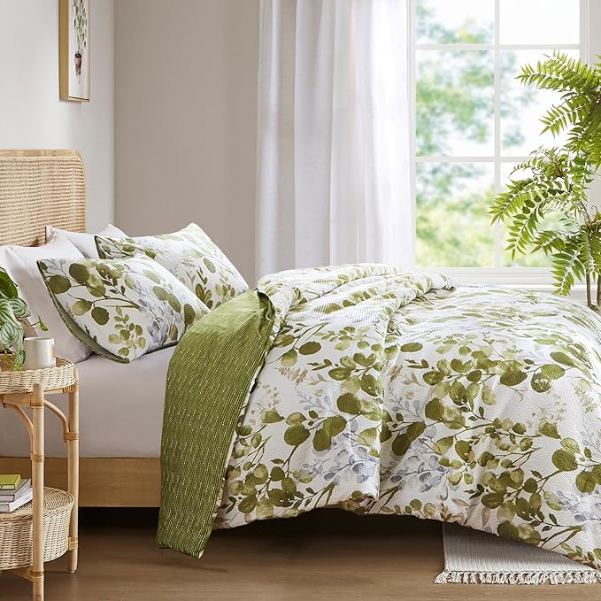 Lightweight Seersucker Botanical Twin Size Comforter Set, 2 Pieces Reversible Design Bed Comforter, Premium Microfiber Bedding Set, Comforter and Sham Set, Olive Green