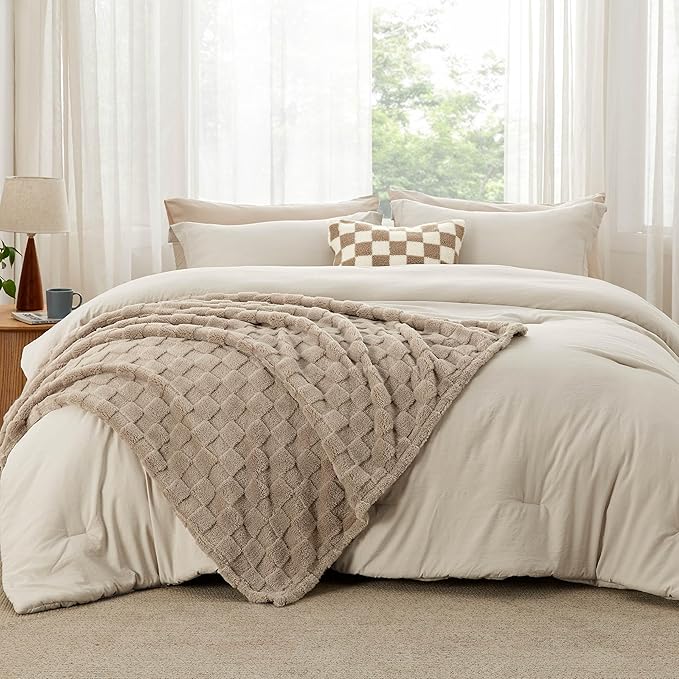 Bedsure Comforter Queen Size 5 Pieces - Queen Size Comforter Set with Checkered Throw Blanket and Decorative Pillow, Lightweiget Bedding, All Season Bedding Sets, Linen Beige