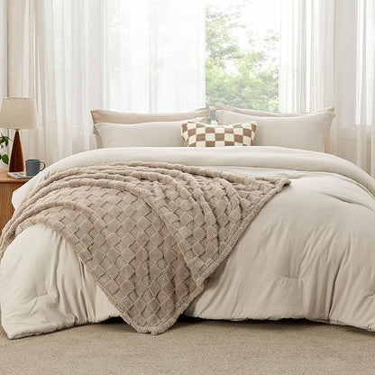 Bedsure Comforter King Size 5 Pieces - King Size Comforter Set with Checkered Throw Blanket and Decorative Pillow, Lightweiget Bedding, All Season Bedding Sets, Linen Beige