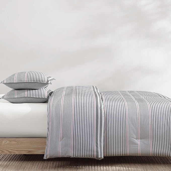 Tommy Hilfiger - Twin/Twin XL Comforter Set, Cotton Textured Bedding with Matching Sham, Medium Weight Bed Set, Oeko-TEX Certified (Danbury Stripe Blue)