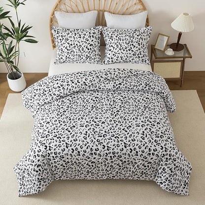 Caressma White Leopard Print Comforter Set, Twin Size 2 Pieces for All Seasons, Untamed Wilderness Style Comforter with Pillowshams, Ultra Soft Microfiber