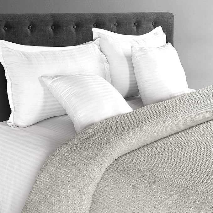 GLAMBURG 100% Cotton Thermal Blanket, Breathable Waffle Blanket, Queen Size, All Season, Light Grey