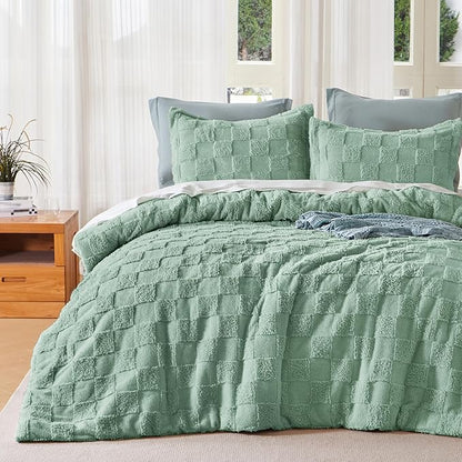 Joiedomi Tufted California King Comforter Set, 3 Pieces Sage Green Boho California King Bedding Set with 1 Plaid Geometric Comforter and 2 Pillow Shams, Checkered Bed in a Bag for All Seasons
