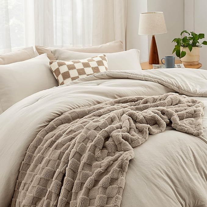 Bedsure Comforter Queen Size 5 Pieces - Queen Size Comforter Set with Checkered Throw Blanket and Decorative Pillow, Lightweiget Bedding, All Season Bedding Sets, Linen Beige