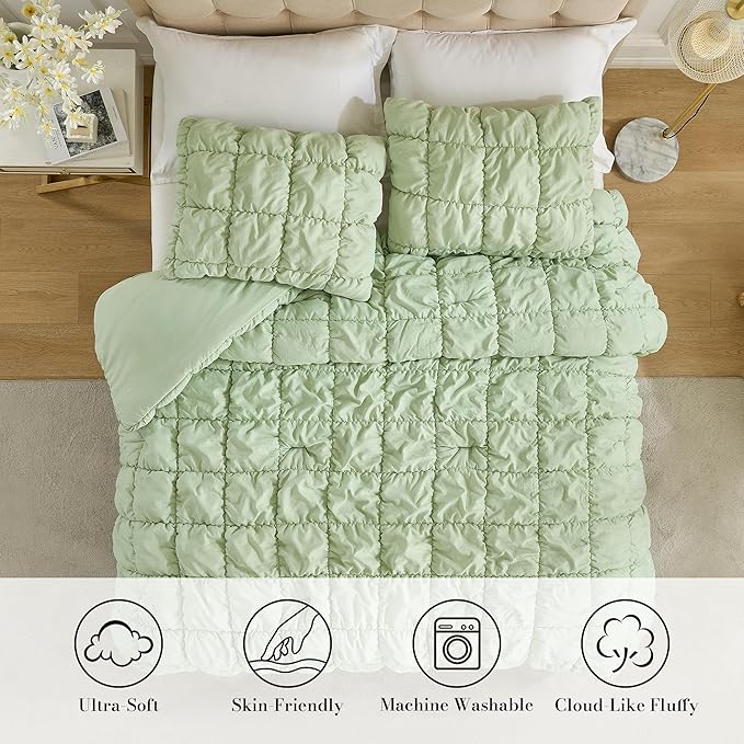 Amélie Home King Comforter Set, 3 Pieces Sage Green Bubble Bedding Set for All Season, Ultra Soft Cozy Comforter, Farmhouse Luxury Gift for Women Home Decor