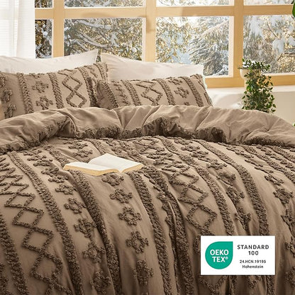 Bedsure Tufted Boho Comforter Set King Size - Light Brown Boho Bed Set, GentleSoft™ 3 Pieces Farmhouse Shabby Chic Embroidery Bedding, Gifts for Woman, Jacquard King Comforter for All Seasons