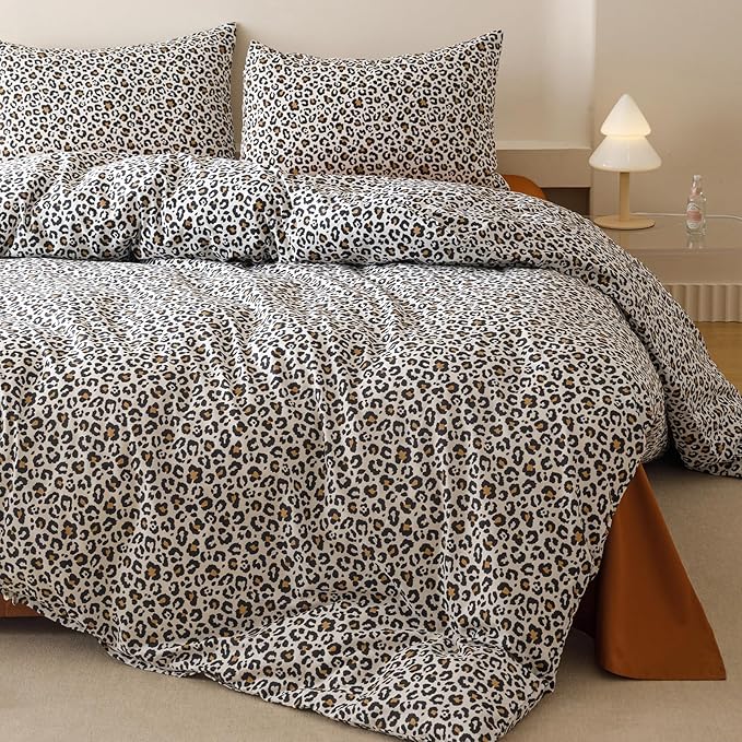 CLOTHKNOW Black Leopard Print Full Size Comforter Set Black White Brown Bedding Comforter Sets Cheetah Print Bedding Sets with 2 x Pillow Cases