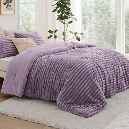 Bedsure King Size Comforter Set - GentleSoft™ 3 Pieces Fluffy Double-Side Fleece Comforter Set, Cozy Striped Room Decor Aesthetic, Luxury Light Purple King Bedding with 2 Pillowcases, 104x90 Inches