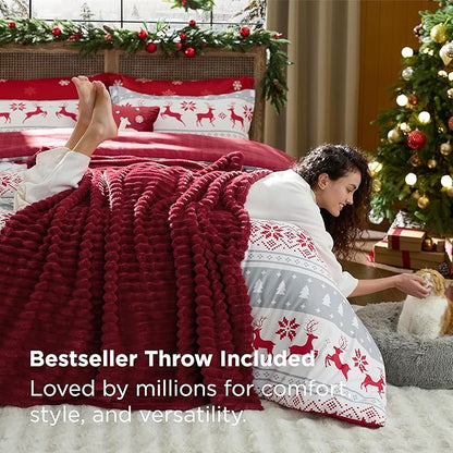 Bedsure Christmas Twin Comforter Set - 4 Pieces Christmas Twin Bedding Set, Bed in a Bag with 1 Soft Reindeer Reversible Comforter, 1 Pillow Sham, 1 Throw Blanket and 1 Decorative