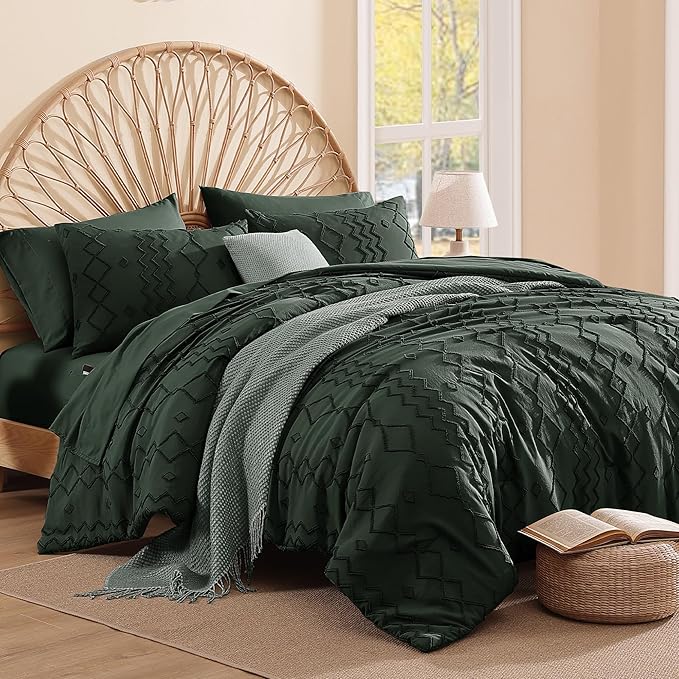 Full Size Comforter Set Dark Green, Tufted Boho Bedding Farmhouse Bed Set, All Season 7 Pieces Bed in a Bag with Sheets, Pillowcases & Shams