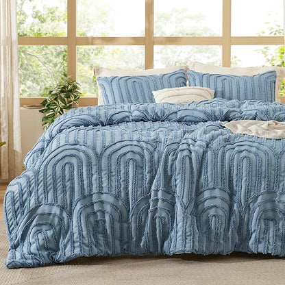 Bedsure Boho Tufted Blue Comforter King Size, GentleSoft™ 3 Pieces Boho Farmhouse Decor Bedding, Arch Shabby Chic Bedding for All Seasons, 1 Bed Comforter, 2 Pillow Shams, 104x90 Inches