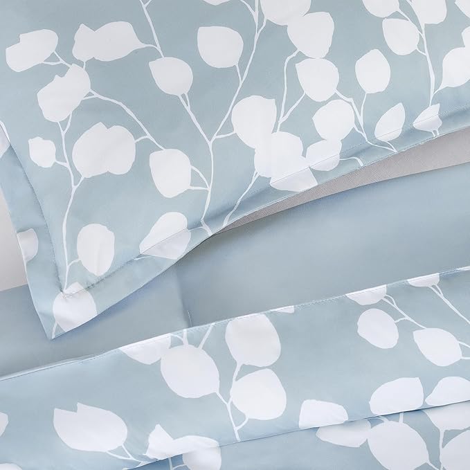 Serta Simply Clean Ellen Soft Modern 3 Piece Botanical Floral Comforter Set with Pillow Case for All Season, King, Light Blue/White