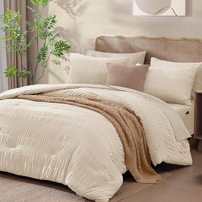 CASAAGUSTO King Size Comforter Set, 7 Pieces Beige Seersucker Bed in a Bag King Soft All Seasons, King Bedding Sets with Comforter, Flat Sheet, Fitted Sheet, 2 Pillow Shams, 2 Pillowcases