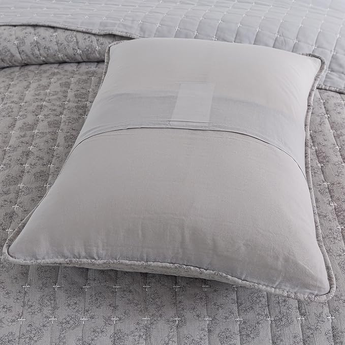 Soul & Lane Gray Whisper Cotton Quilt Set - Queen Size with 2 Shams, Geometric Quilted Comforter, Lightweight Modern Diamond Bedspread in Grey Tones, Diamond Stitched Bedding