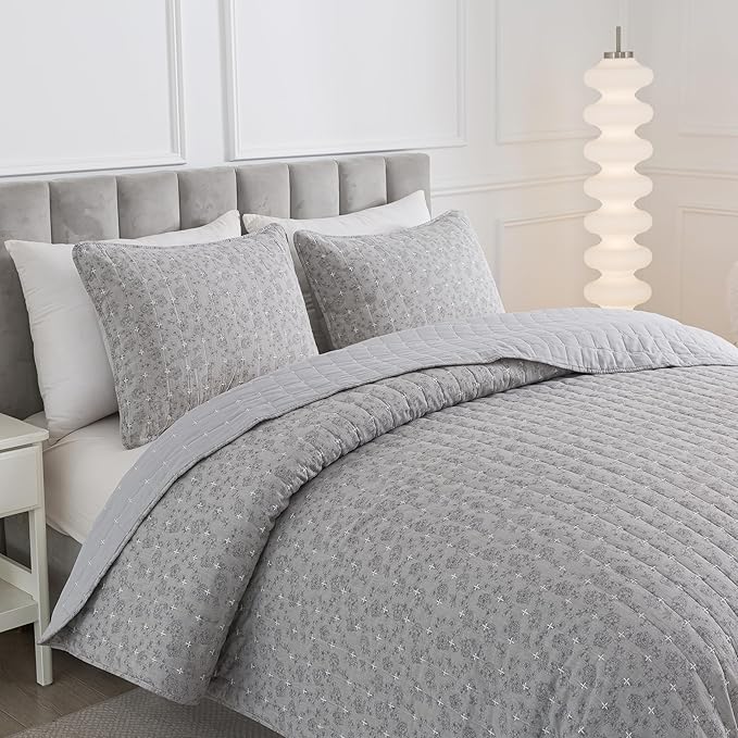 Soul & Lane Gray Whisper Cotton Quilt Set - Twin Size with 1 Sham, Geometric Quilted Comforter, Lightweight Modern Diamond Bedspread in Grey Tones, Diamond Stitched Bedding