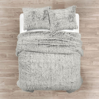 Lush Decor Emma Cozy Soft Fluffy Two Tone Faux Fur Comforter Set, Full/Queen, Gray - College Dorm Shaggy Plush Warm 3 Piece Bedding Set