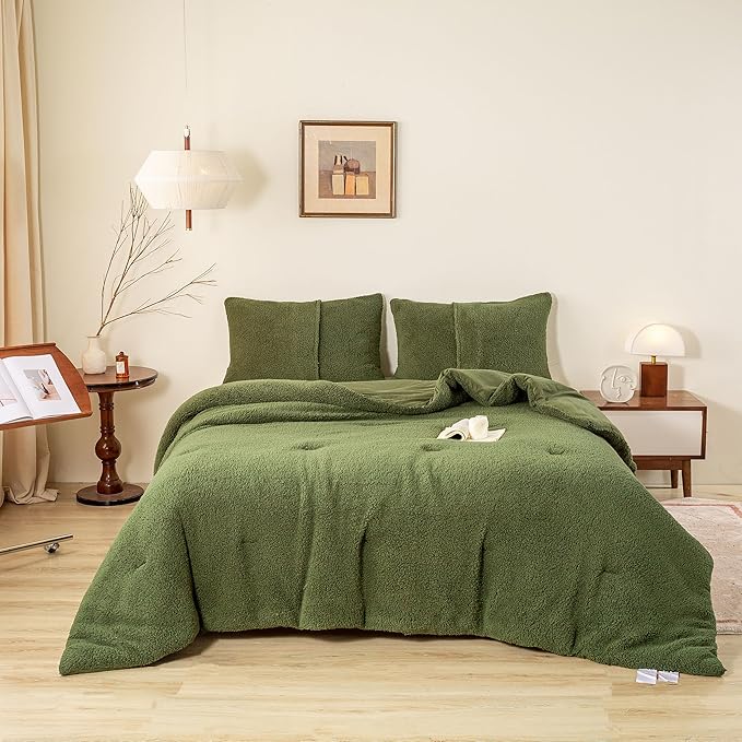 Warm Ultra-Soft Sherpa Fleece Fluffy Comforter Queen Set - Plush Cozy Olive Green Sherpa Bedding Down Alternative Blanket Comforter and 2 Pillowshams Winter Fall for Full/Queen Size Bed