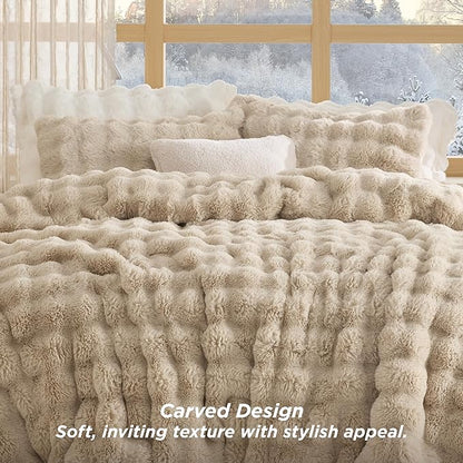Bedsure Fluffy Comforter Set Queen - Light Beige Faux Fur Queen Comforter, Soft Shaggy Plush Bubble Bedding Comforter Sets, Winter Warm Luxury Fuzzy Bed Set 3 Pieces, 1 Comforter and 2 Pillowcases