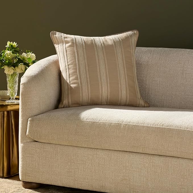 Loloi Chris Loves Julia Verona Collection PCJ0033 Natural 22'' x 22'' Cover w/Down Pillow