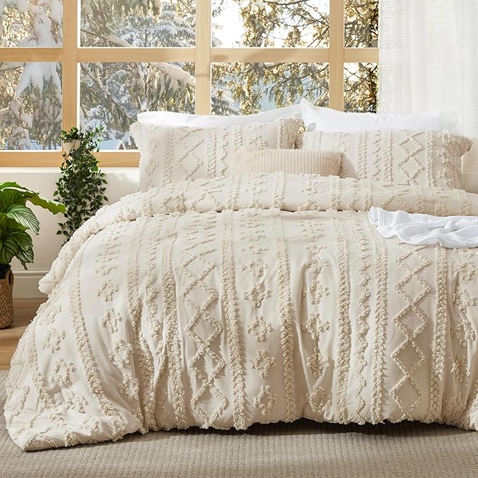 Bedsure Tufted Boho Comforter Set Oversized Queen - Beige Boho Bed Set, GentleSoft™ 3 Pieces Farmhouse Shabby Chic Embroidery Bedding, Gifts for Woman, Soft Jacquard Comforter for All Seasons
