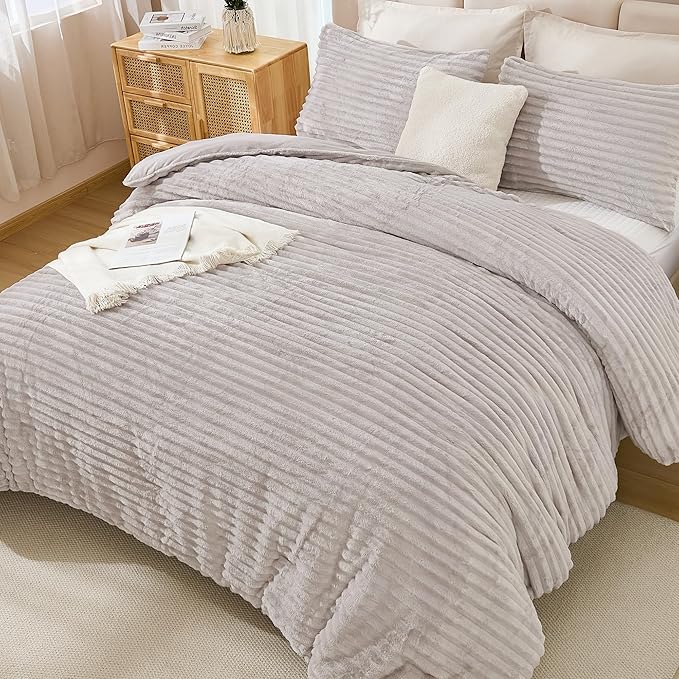 Andency Fleece Queen Comforter Set, 3 Pieces Linen Grey Comforter Set for Queen Size Bed, Soft Warm Fluffy Fuzzy Linen Gray Bedding Set for Winter (1 Comforter & 2 Pillowcases)